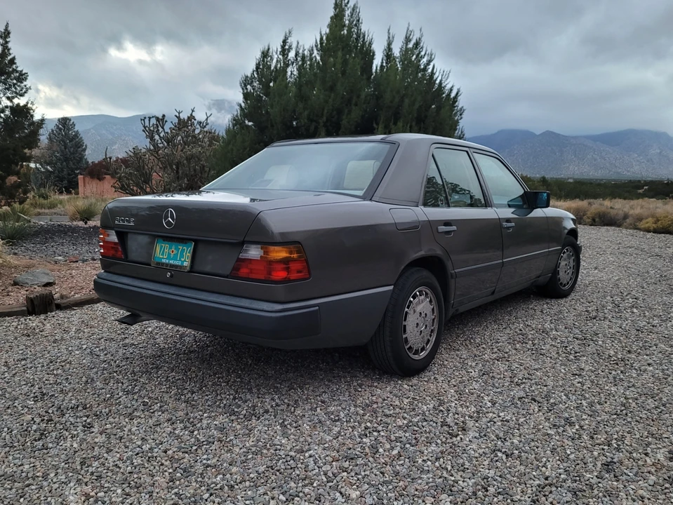 1989 Mercedes-Benz W124 E-Class - Image 7 of 31