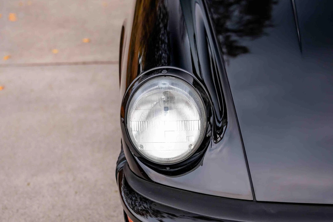 1989 Porsche 911 Carrera 3.2 - Image 26 of 31