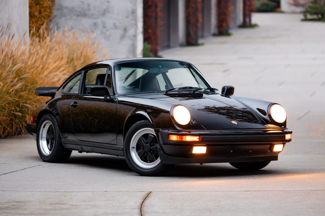1989 Porsche 911 Carrera 3.2 - Image 6 of 31