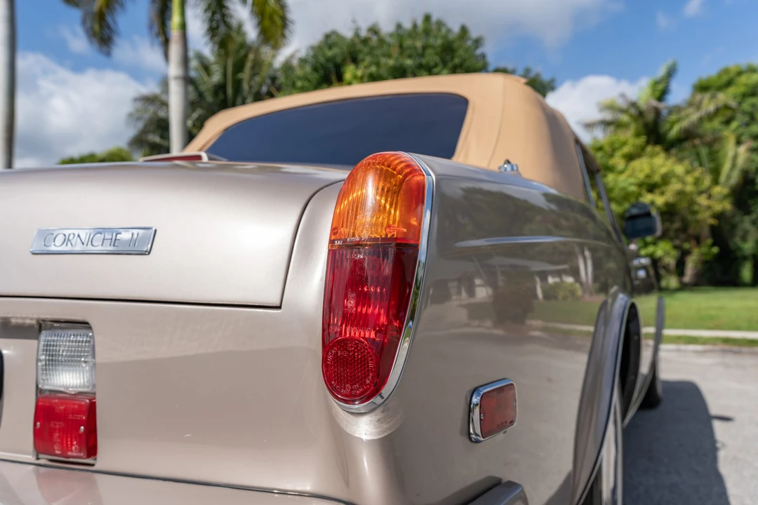 1989 Rolls-Royce Corniche Series II - Image 28 of 31