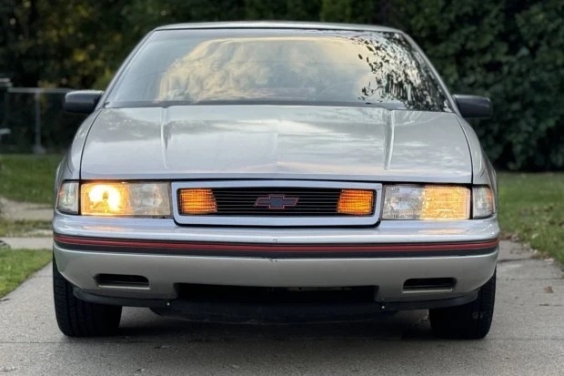 1990 Chevrolet Lumina - Image 2 of 7