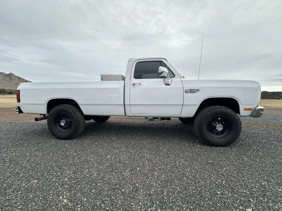 1990 Dodge Ram 1st Gen - Image 14 of 31