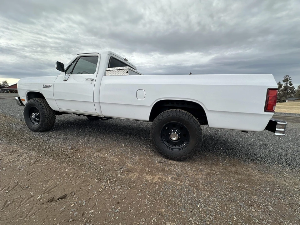 1990 Dodge Ram 1st Gen - Image 26 of 31