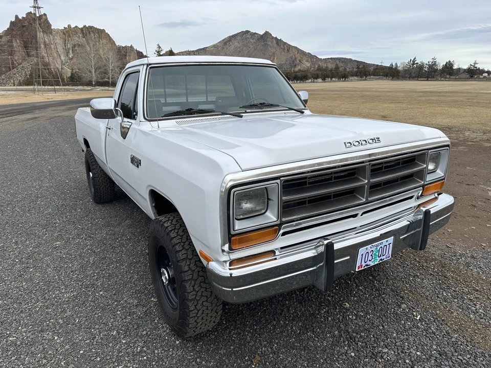 1990 Dodge Ram 1st Gen - Image 9 of 31