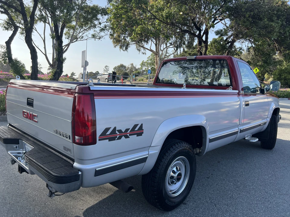 1990 GMC Sierra 1st Gen - Image 9 of 31