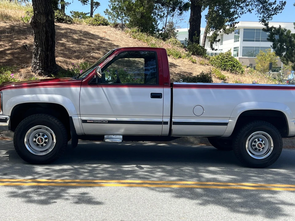 1990 GMC Sierra 1st Gen - Image 25 of 31