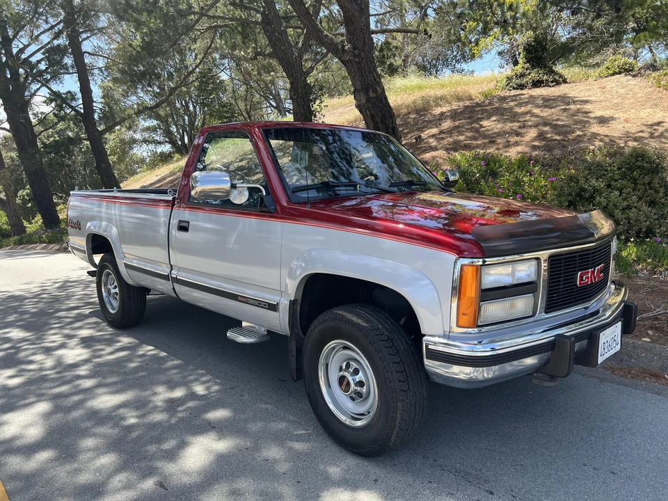 1990 GMC Sierra 1st Gen - Image 2 of 31