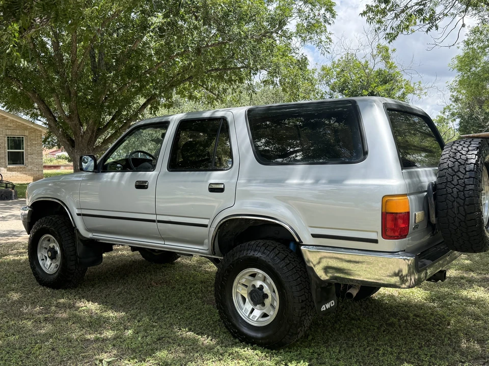 1990 Toyota 4Runner 2nd Gen - Image 7 of 31