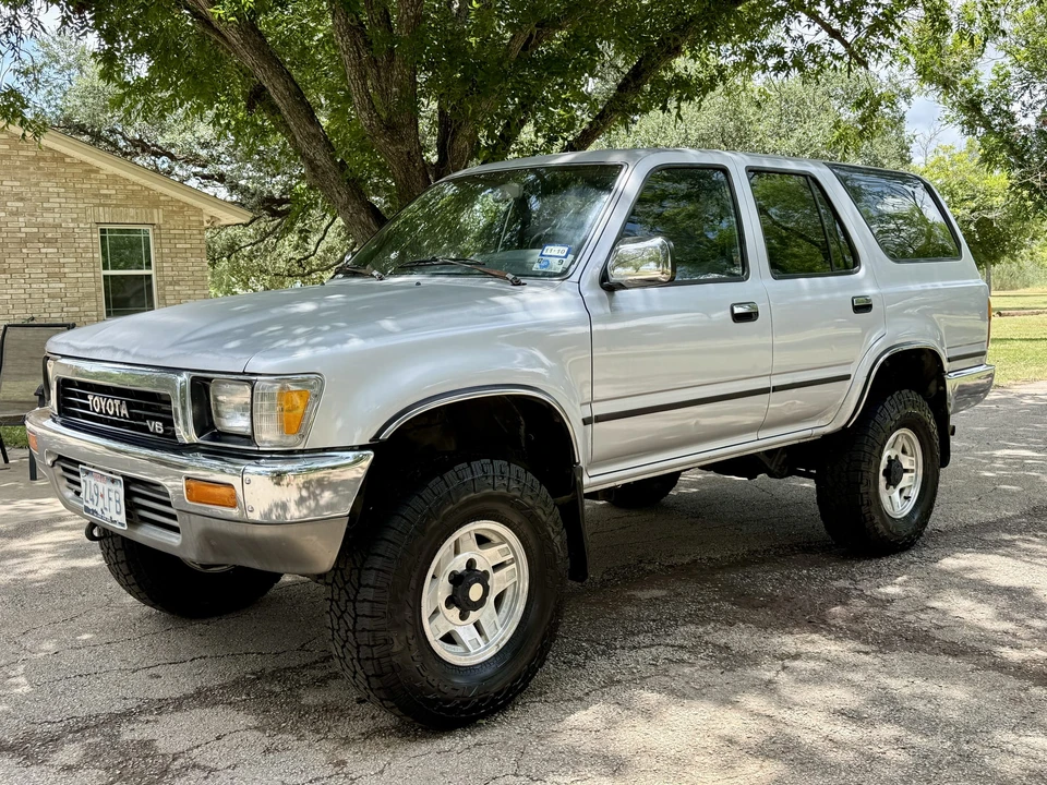 1990 Toyota 4Runner 2nd Gen - Image 2 of 31
