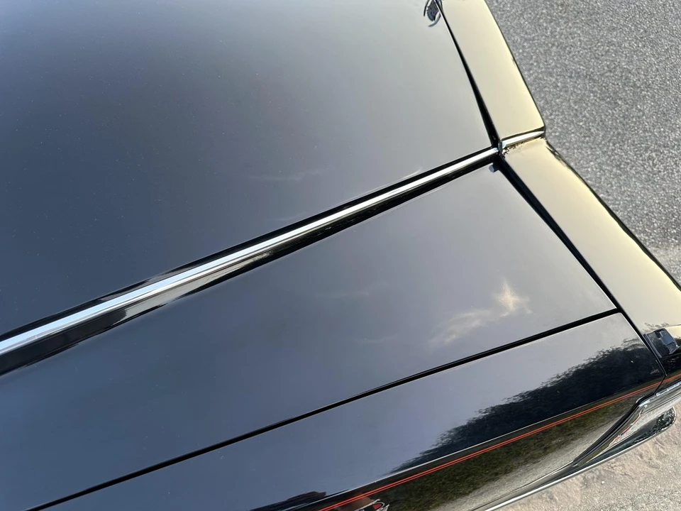 1991 Cadillac Brougham - Image 29 of 31