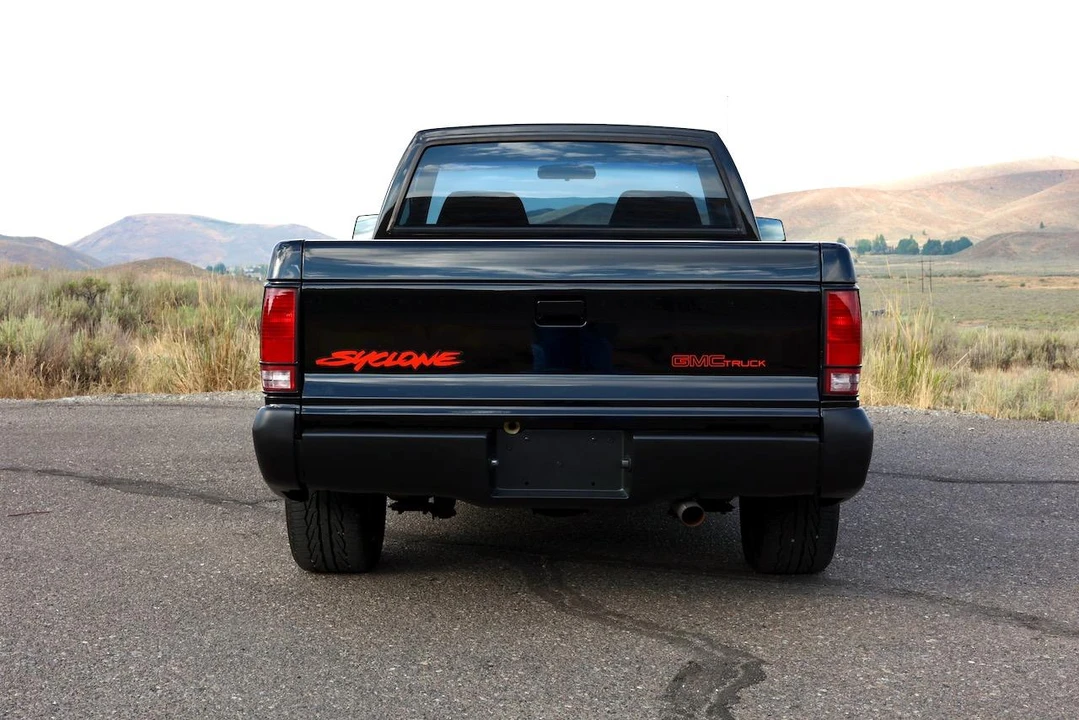 1991 GMC Syclone - Image 11 of 31