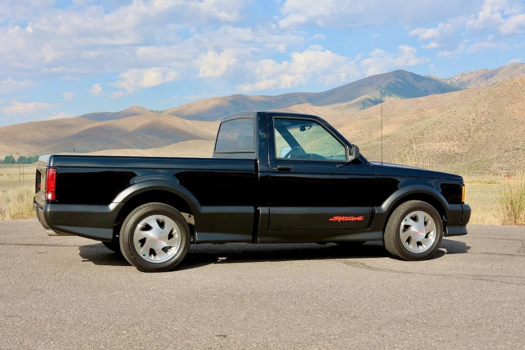 1991 GMC Syclone - Image 14 of 31