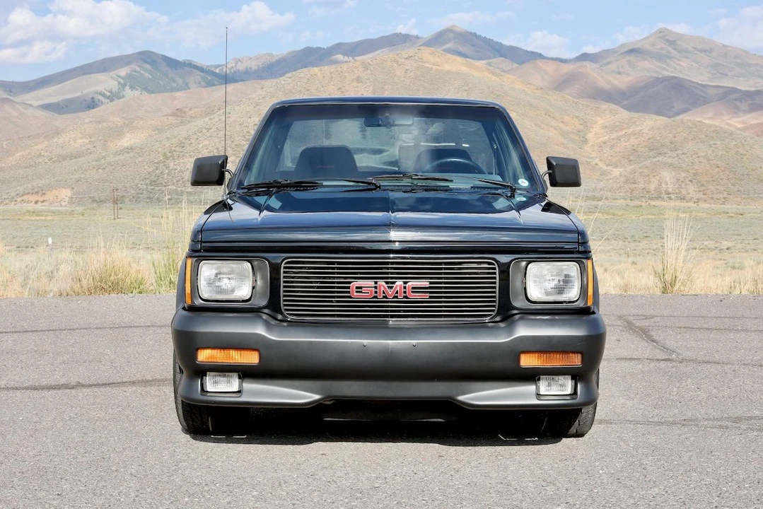 1991 GMC Syclone - Image 3 of 31