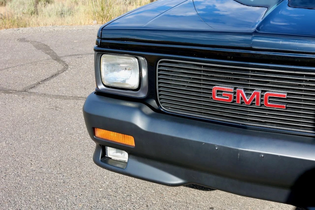1991 GMC Syclone - Image 23 of 31