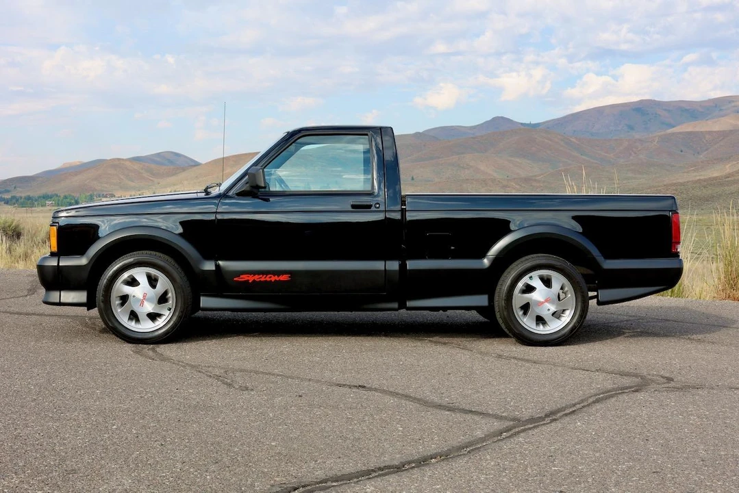 1991 GMC Syclone - Image 7 of 31