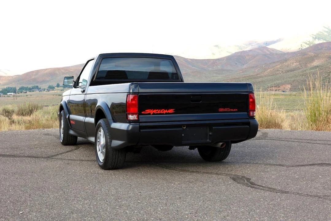 1991 GMC Syclone - Image 10 of 31