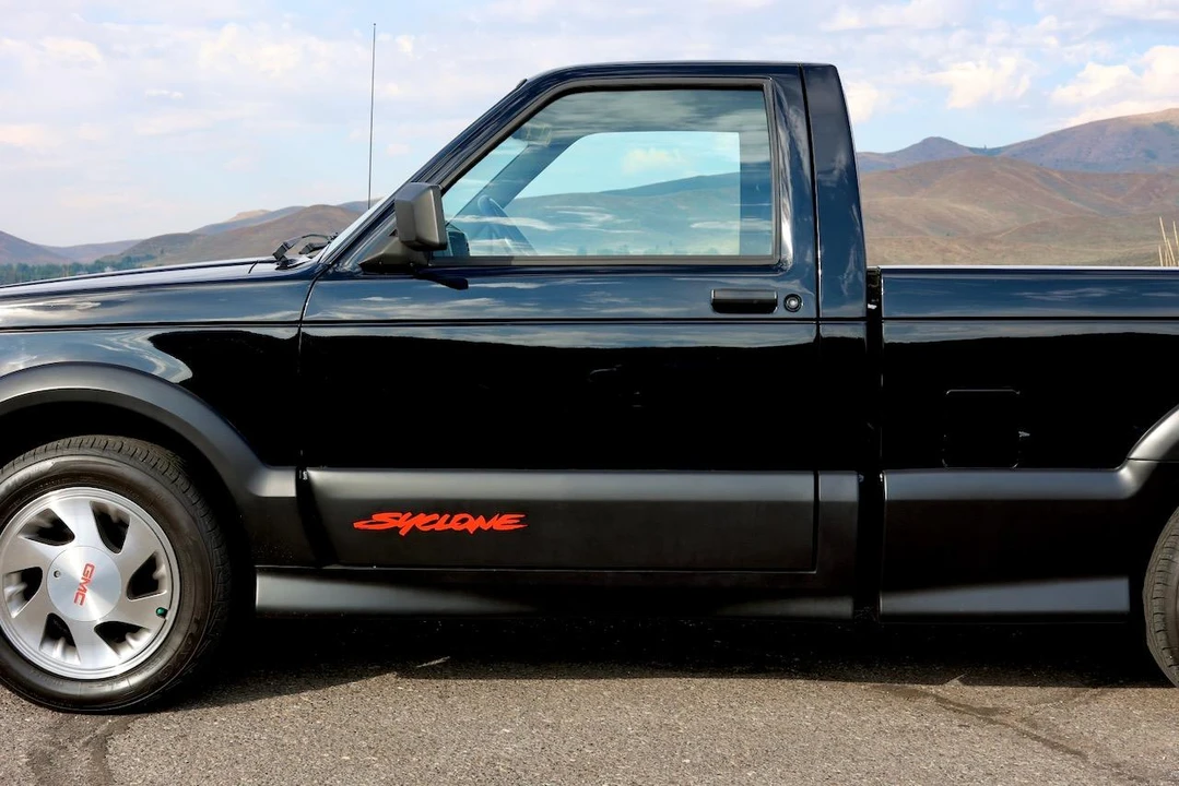 1991 GMC Syclone - Image 18 of 31