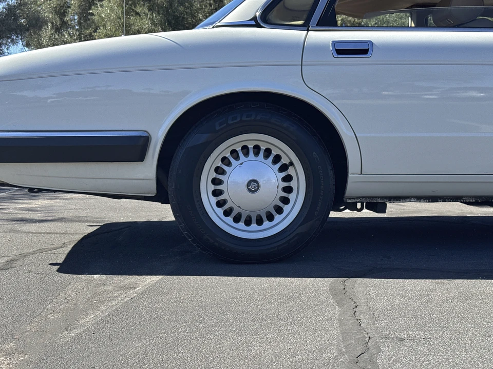 1991 Jaguar XJ40 XJ - Image 14 of 31