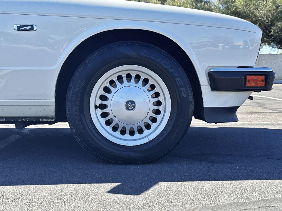 1991 Jaguar XJ40 XJ - Image 12 of 31