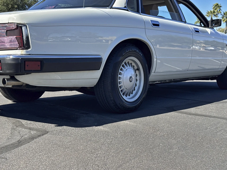 1991 Jaguar XJ40 XJ - Image 15 of 31