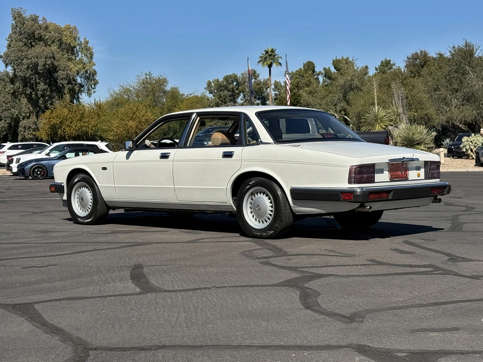 1991 Jaguar XJ40 XJ - Image 7 of 31