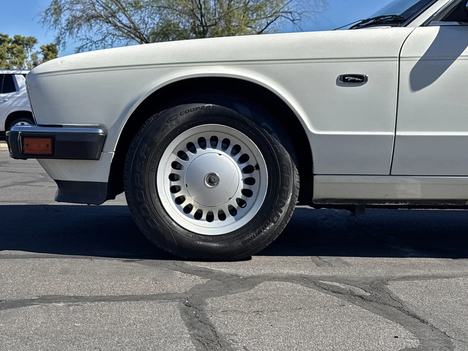 1991 Jaguar XJ40 XJ - Image 10 of 31