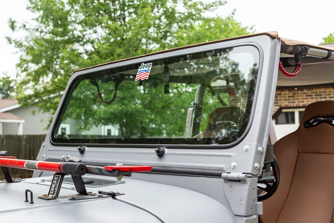 1992 Jeep YJ Wrangler - Image 20 of 31