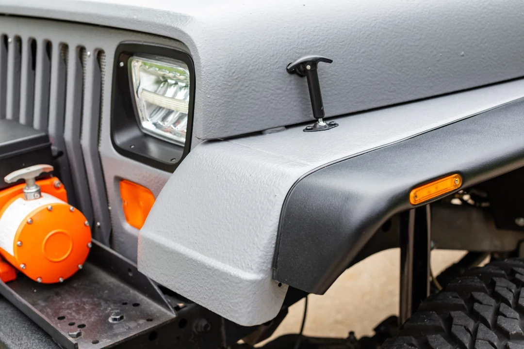 1992 Jeep YJ Wrangler - Image 18 of 31