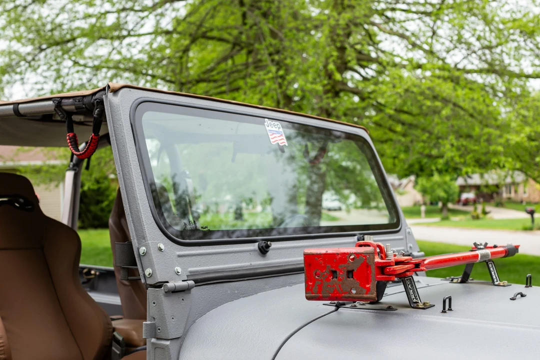 1992 Jeep YJ Wrangler - Image 29 of 31