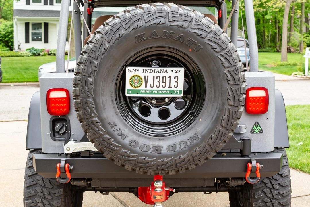 1992 Jeep YJ Wrangler - Image 24 of 31