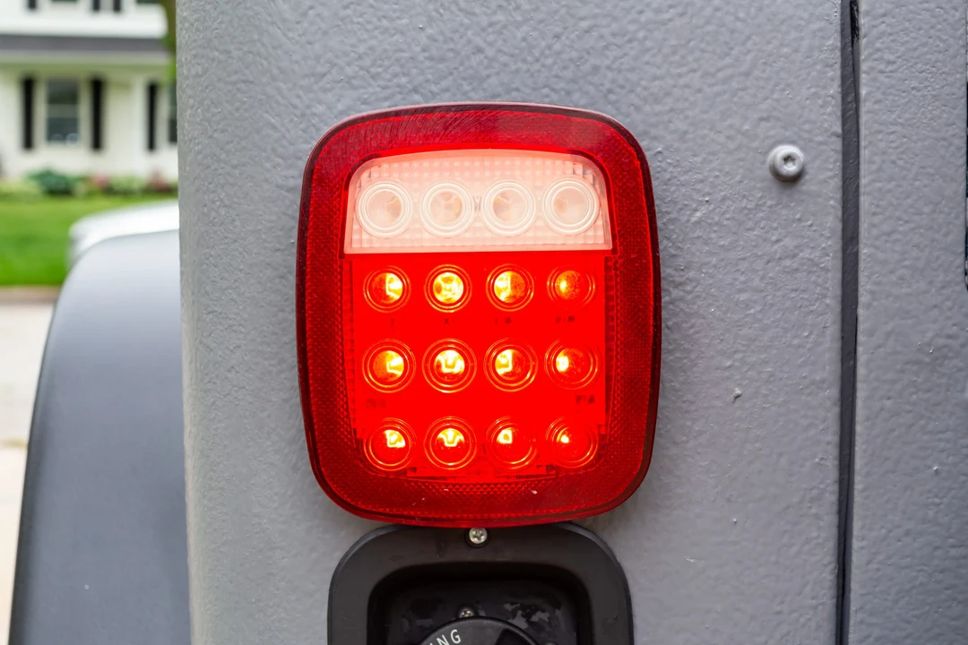 1992 Jeep YJ Wrangler - Image 25 of 31