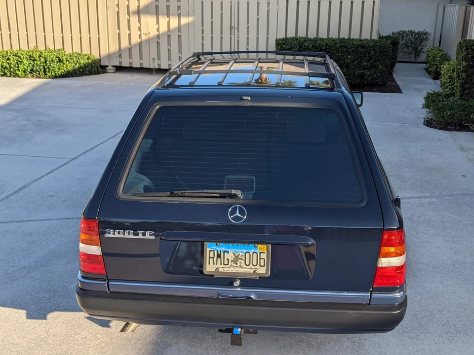 1992 Mercedes-Benz W124 E-Class - Image 12 of 31