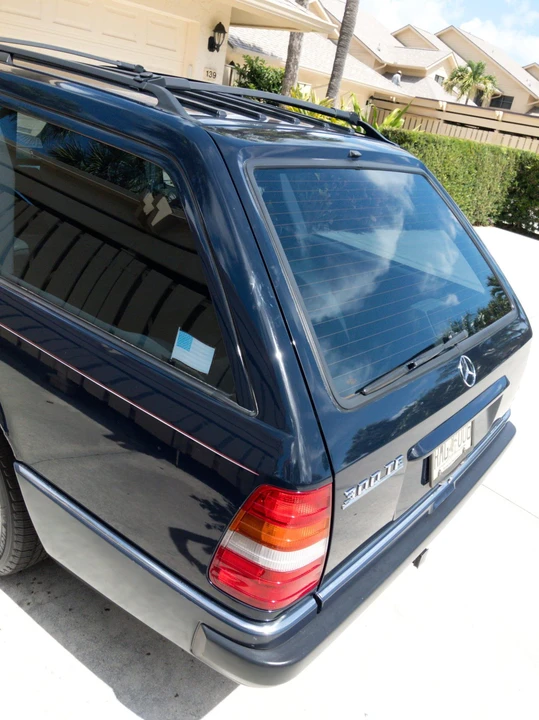 1992 Mercedes-Benz W124 E-Class - Image 24 of 31