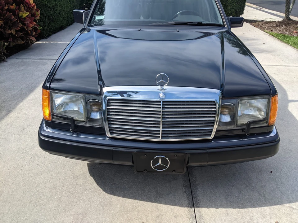 1992 Mercedes-Benz W124 E-Class - Image 19 of 31