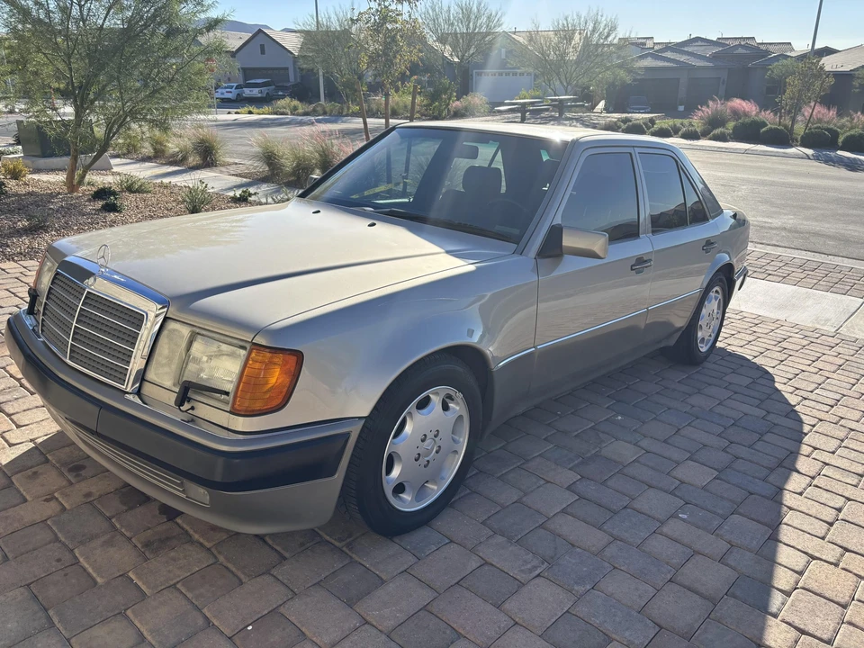 1992 Mercedes-Benz 500E & E500 - Image 6 of 31