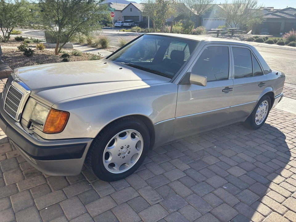 1992 Mercedes-Benz 500E & E500 - Image 8 of 31