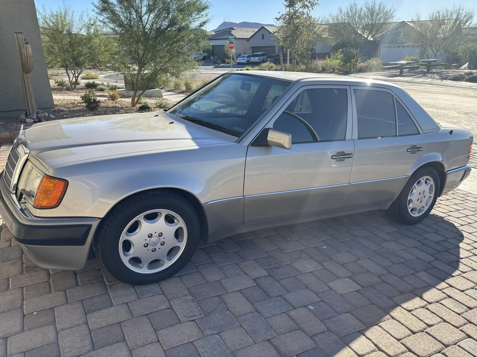 1992 Mercedes-Benz 500E & E500 - Image 9 of 31