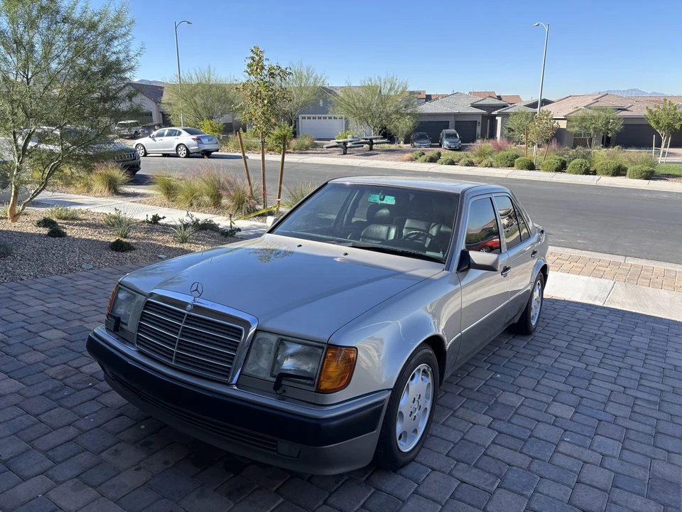 1992 Mercedes-Benz 500E & E500 - Image 2 of 31
