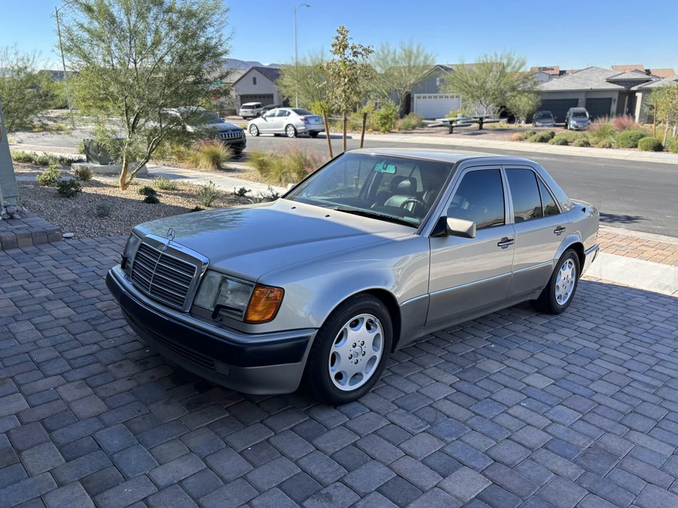 1992 Mercedes-Benz 500E & E500 - Image 4 of 31