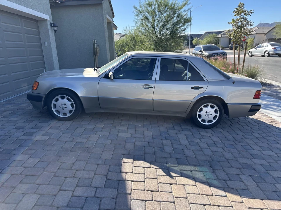 1992 Mercedes-Benz 500E & E500 - Image 11 of 31