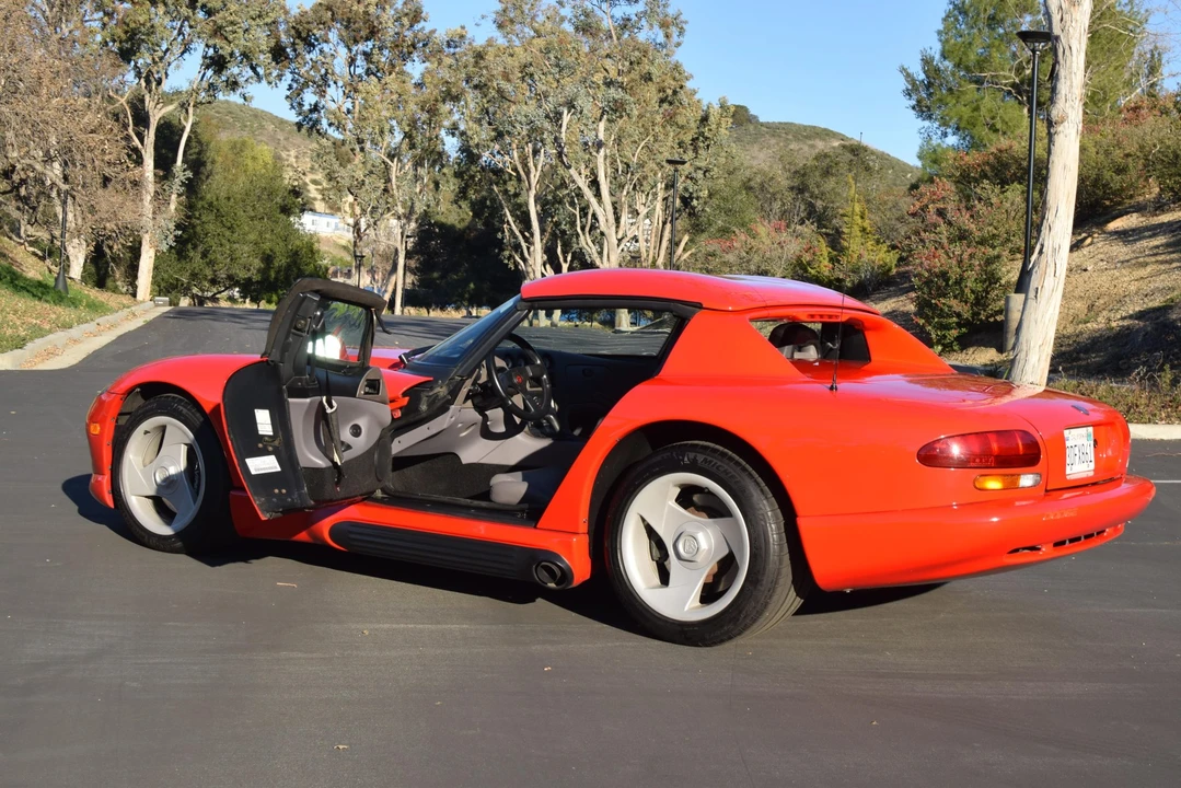 1993 Dodge Viper 1st Gen - Image 26 of 31
