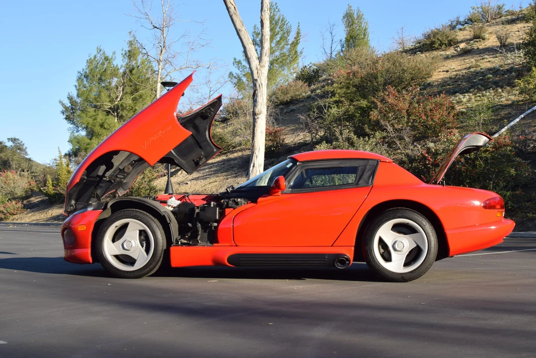 1993 Dodge Viper 1st Gen - Image 24 of 31