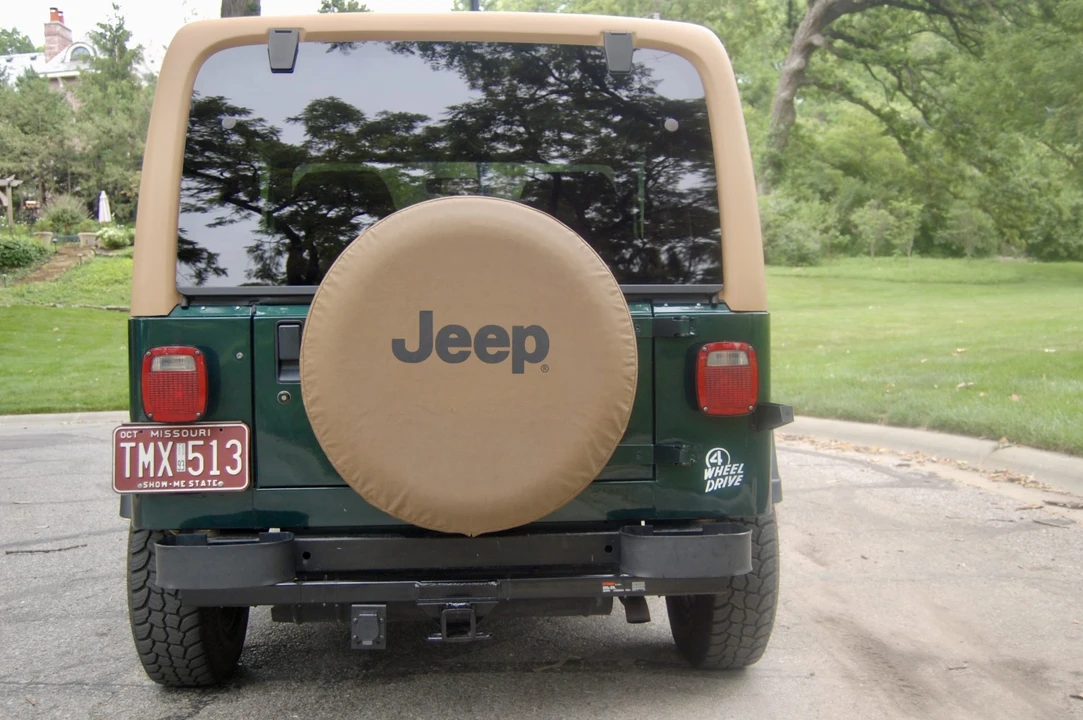 1993 Jeep YJ Wrangler - Image 7 of 31