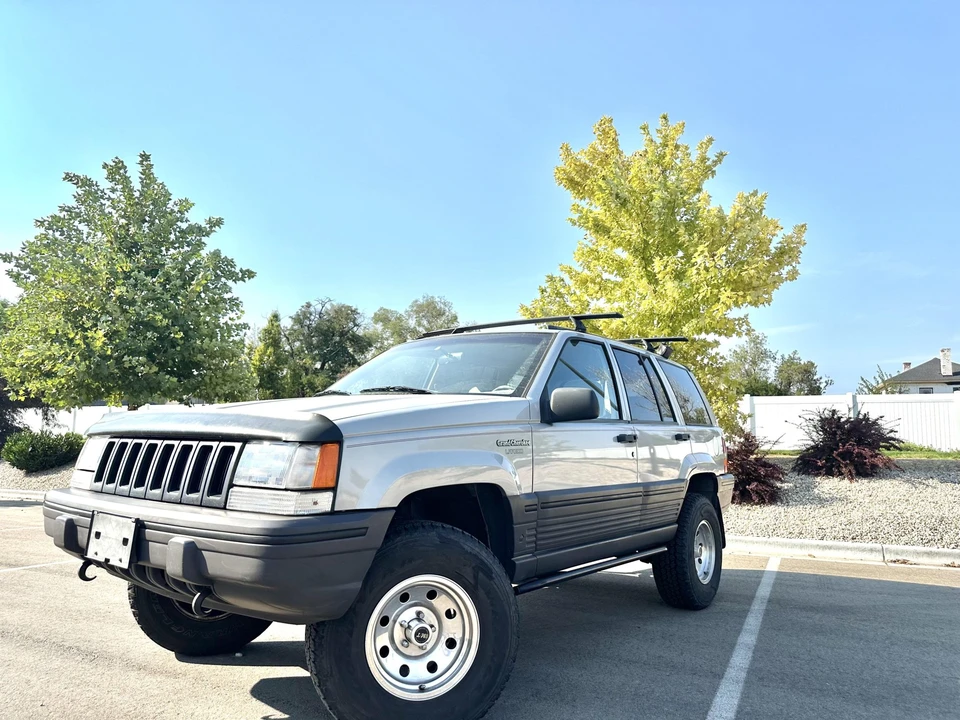 1995 Jeep ZJ Grand Wagoneer - Image 3 of 31