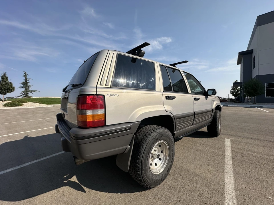 1995 Jeep ZJ Grand Wagoneer - Image 14 of 31