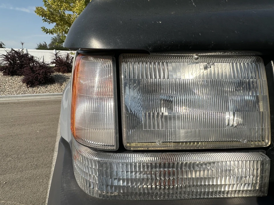 1995 Jeep ZJ Grand Wagoneer - Image 18 of 31