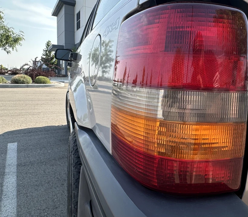 1995 Jeep ZJ Grand Wagoneer - Image 29 of 31