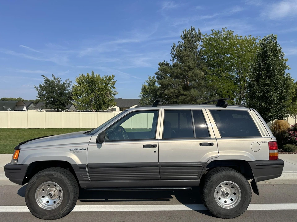 1995 Jeep ZJ Grand Wagoneer - Image 9 of 31