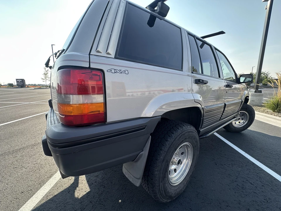 1995 Jeep ZJ Grand Wagoneer - Image 15 of 31
