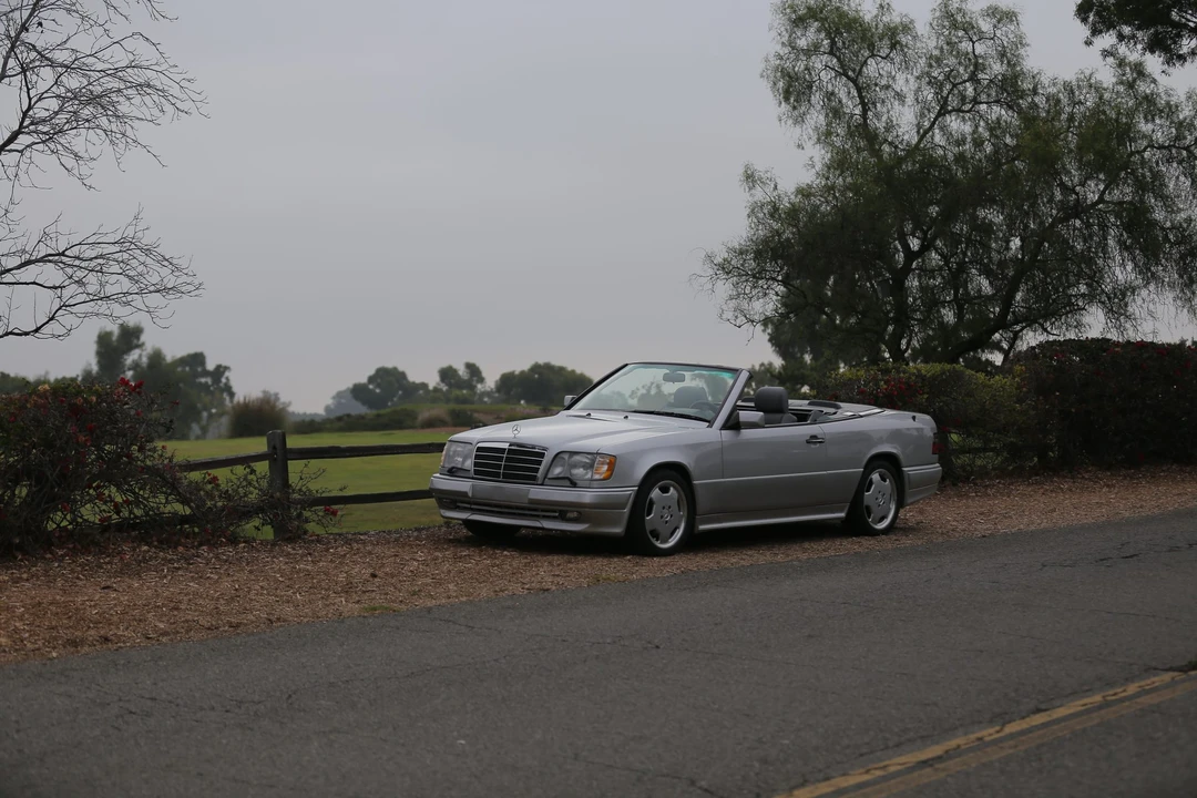 1995 Mercedes-Benz W124 E-Class - Image 2 of 31